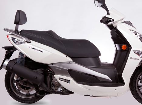 SHAD BACKREST BENELLI ZENCERO 125