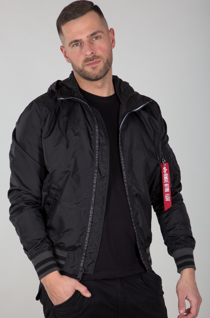 Alpha Industries MA-1 LW Hooded PZ Jacka, svart, storlek M
