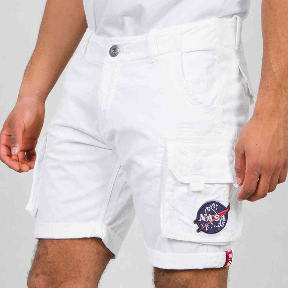 Alpha Industries NASA ショーツ