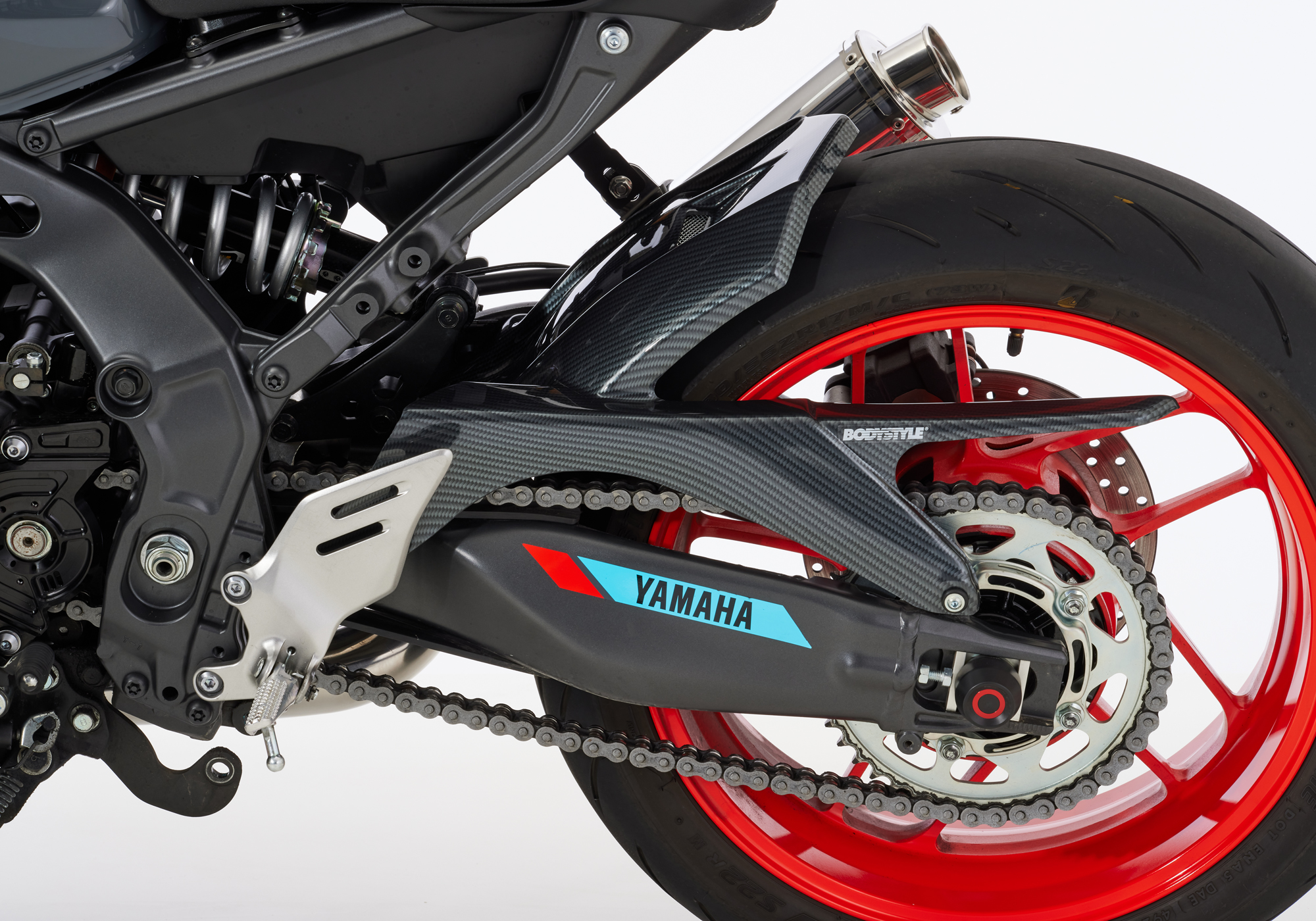 BODYSTYLE rear hugger ABS plastics carbon look, carbon