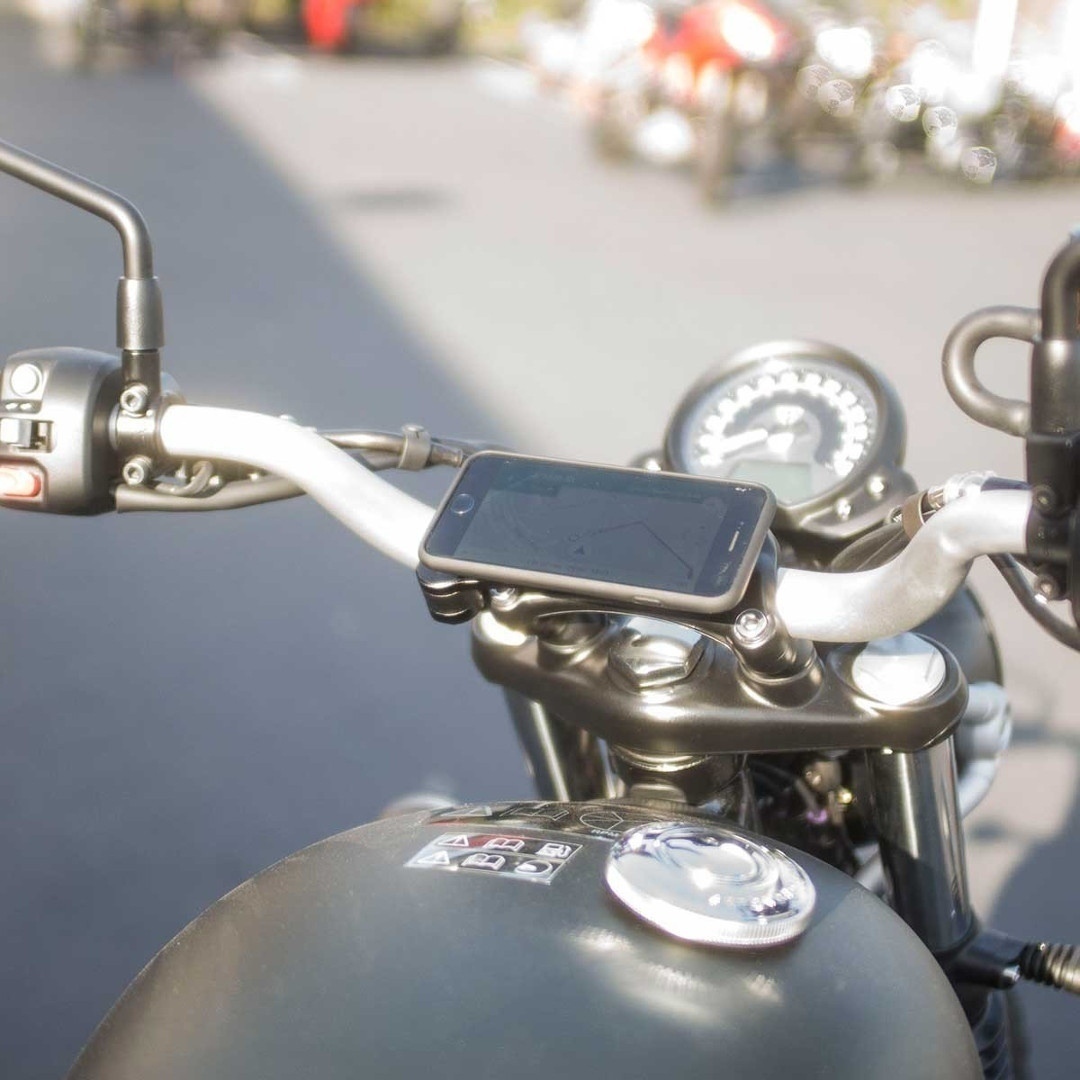Side view of SP Connect Moto Bundle Samsung S20 Ultra Smartphone Mount, black