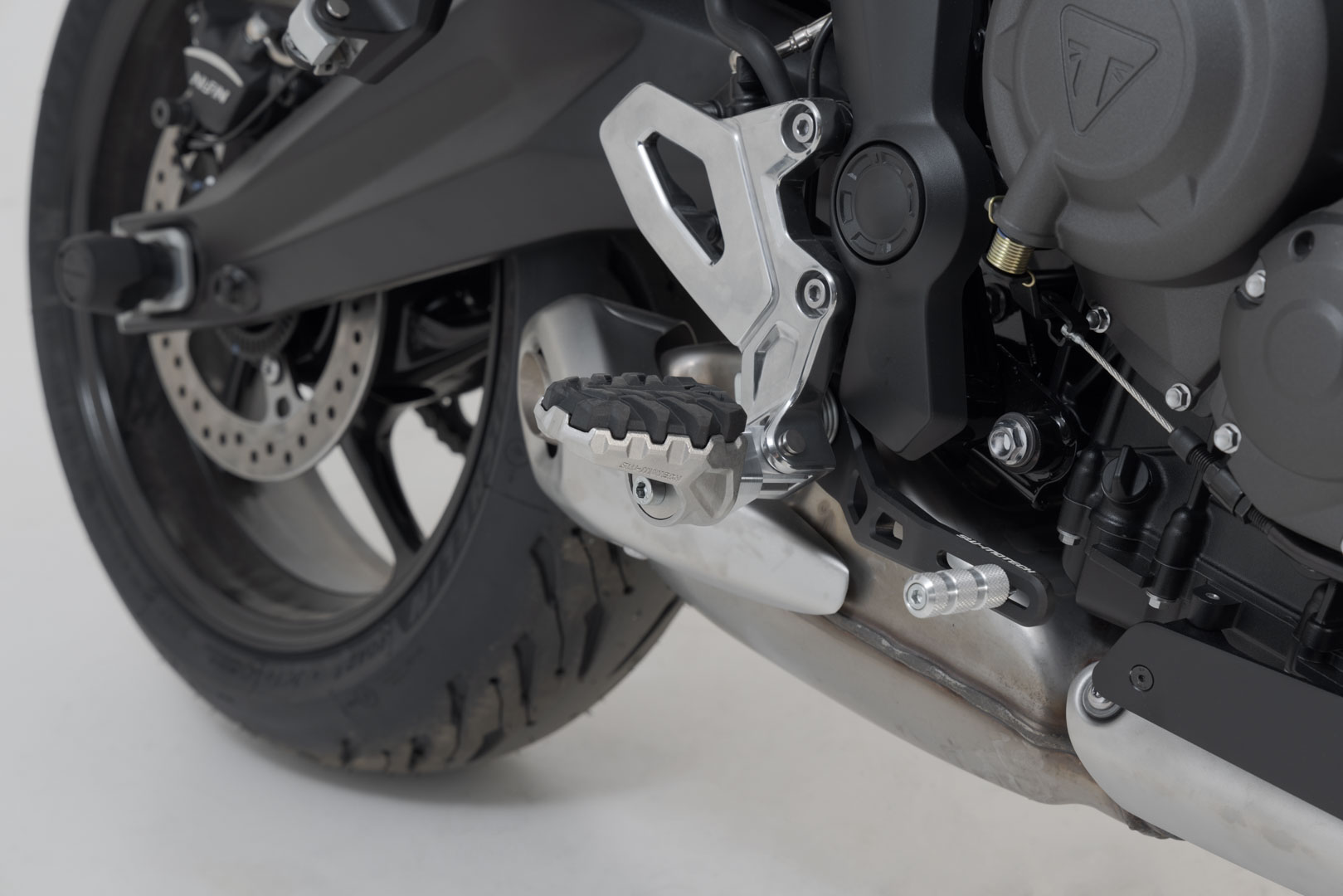 Zestaw podnóżków SW-Motech EVO - Triumph Tiger 660 (21-24), Yamaha Tracer 700 / 7.