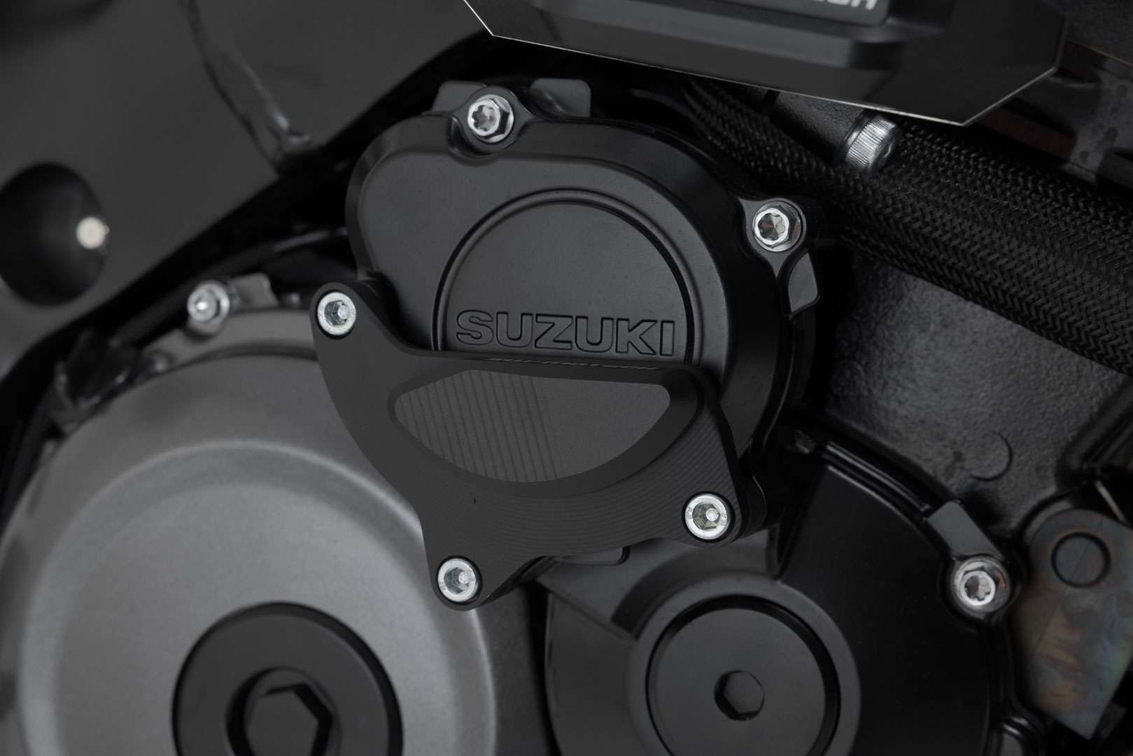 SW-Motech Motorgehäusedeckel-Schutz - Schwarz. Suzuki GSX-S 1000 (21-)., schwarz