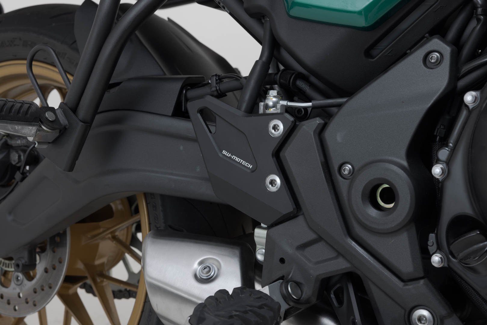 SW-Motech Fersenschutz - Schwarz. Kawasaki Z650RS (21-)., schwarz