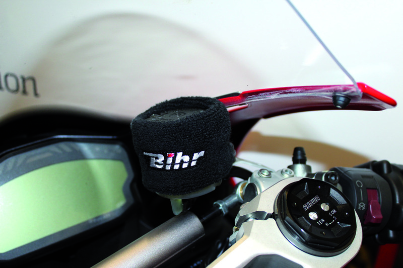 BIHR Master-cylinder Reservoir Protector Black, black