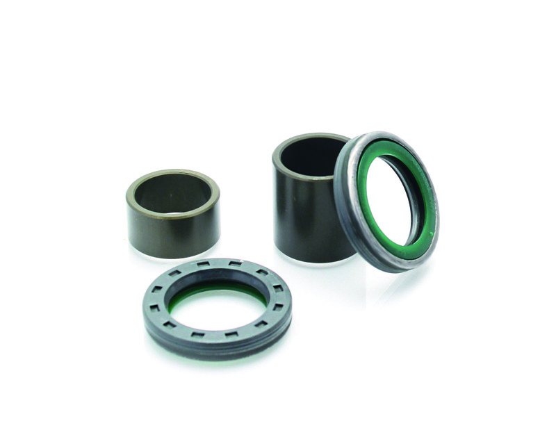 SKF Front Wheel Spacer + seal - Honda CR85