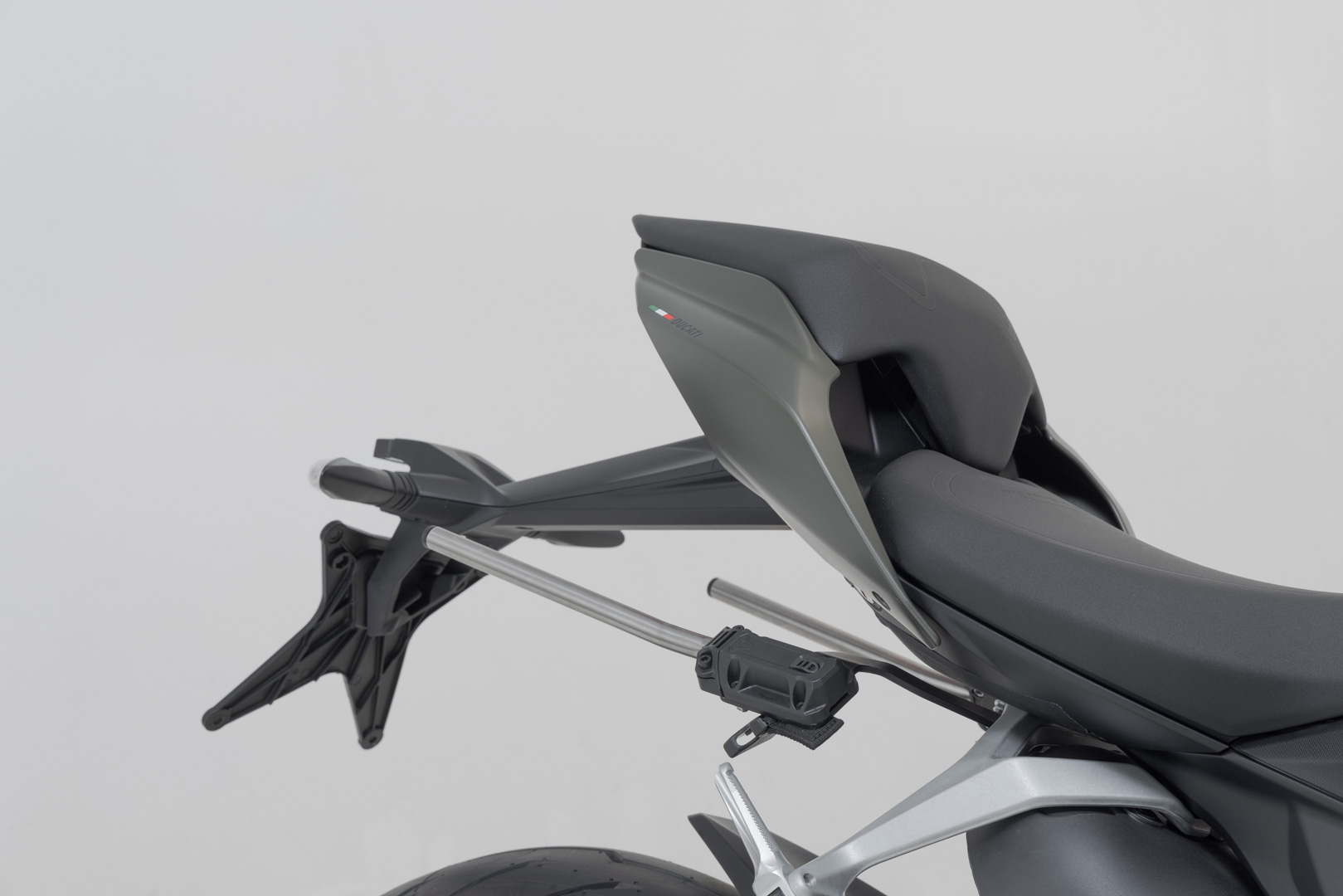 Side view of SW-Motech PRO BLAZE H saddlebag set - Black. Ducati Streetfighter V2 (21-).