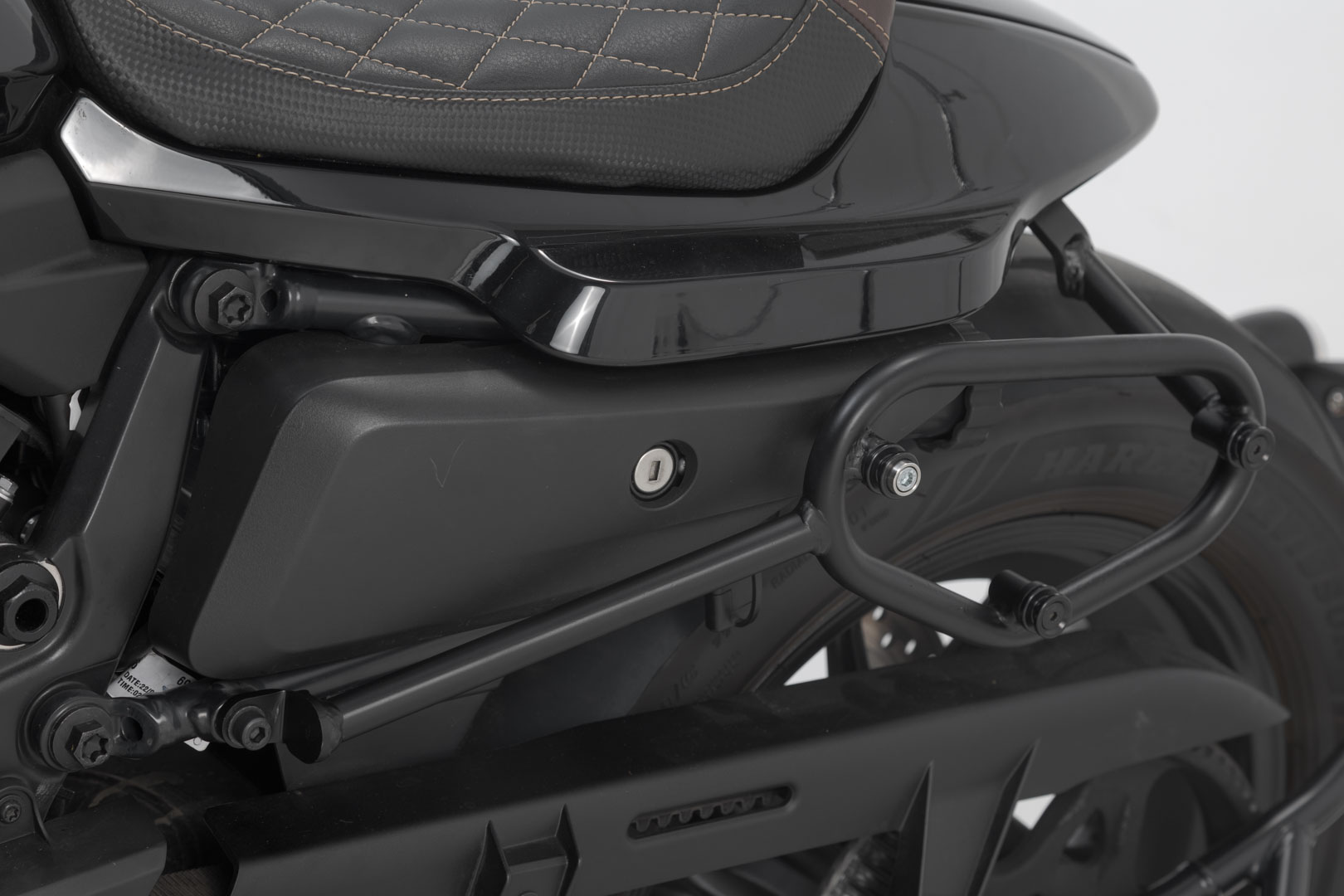 Side view of SW-Motech SysBag WP M system - Harley-Davidson Sportster S (21-).