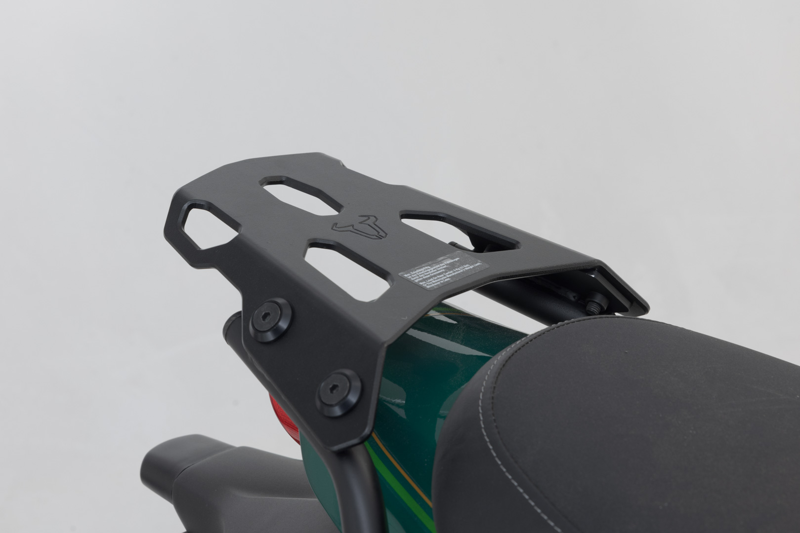 Side view of SW-Motech URBAN ABS top case system - Black. Kawasaki Z650RS (21-)/ 50th Anniv. (22-).