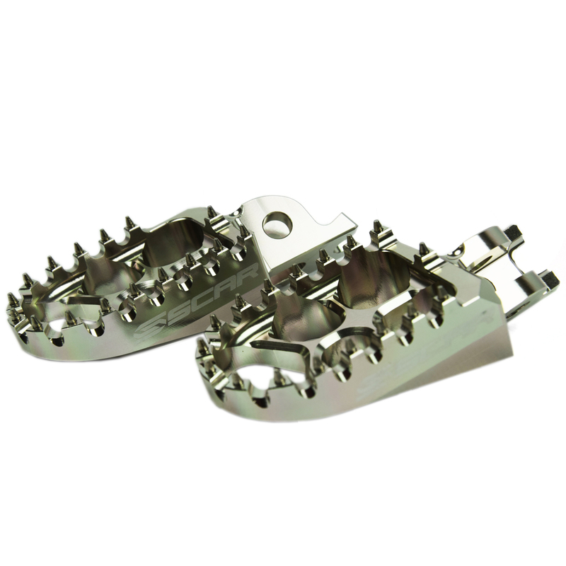 Scar Unisex Evo Foot Pegs Titanium