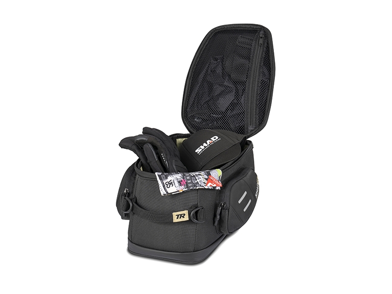 Side view of SHAD TR15CL Click System Tank Bag