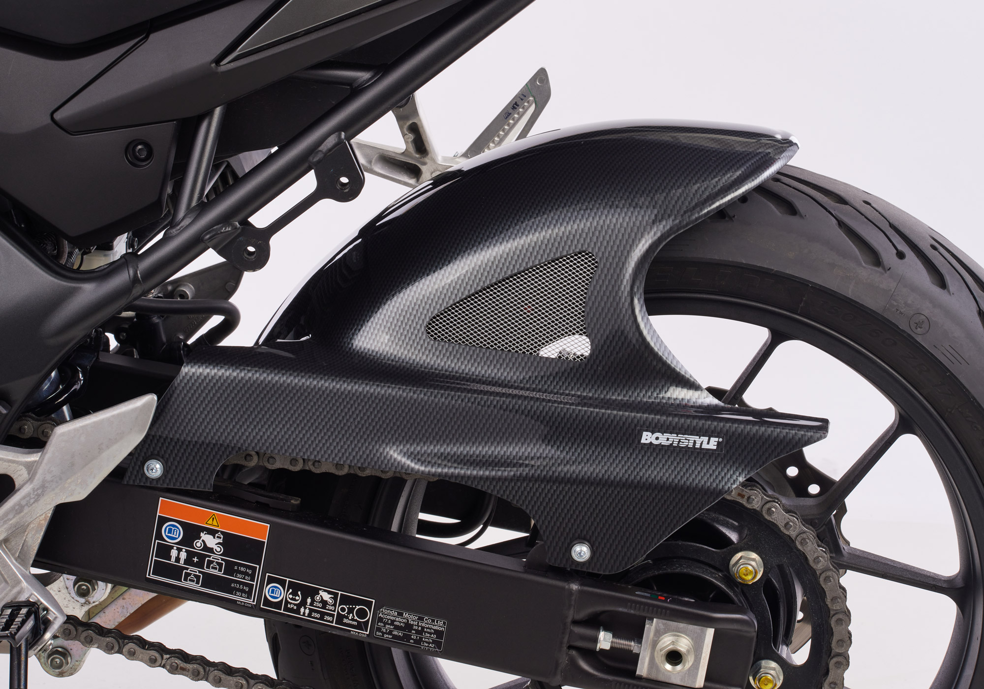 BODYSTYLE câlin arrière ABS plastique look carbone, charbon