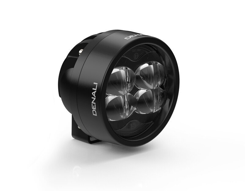 DENALI Kit Universal Faros Antiniebla D3 Cable Estándar