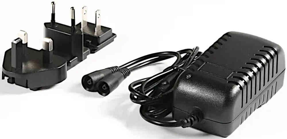 Macna 7,4V/1A Charger for Lithium Batteries