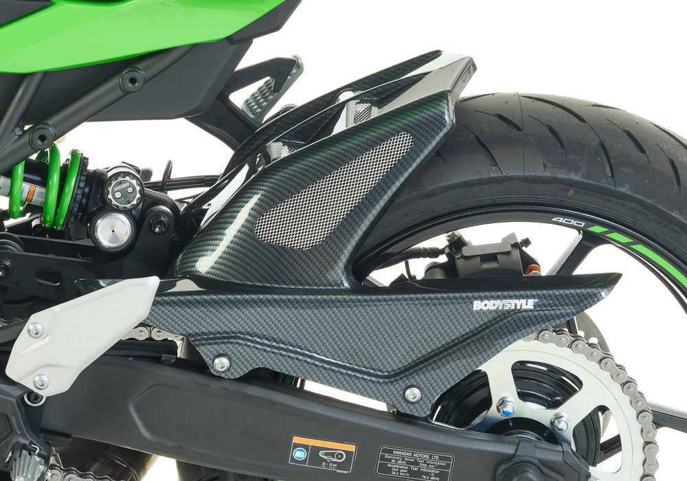 Guardabarros trasero BODYSTYLE ABS plásticos aspecto carbono