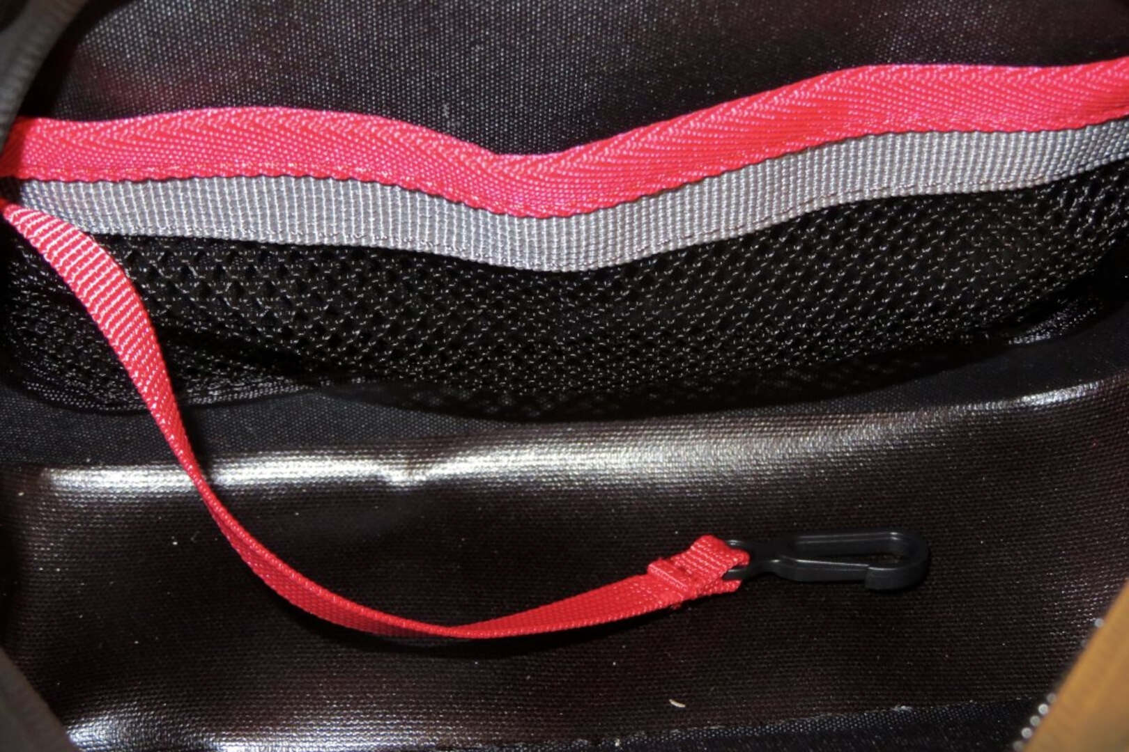Side view of Amphibious Kangoo II waterproof Waist Bag, black for Men
