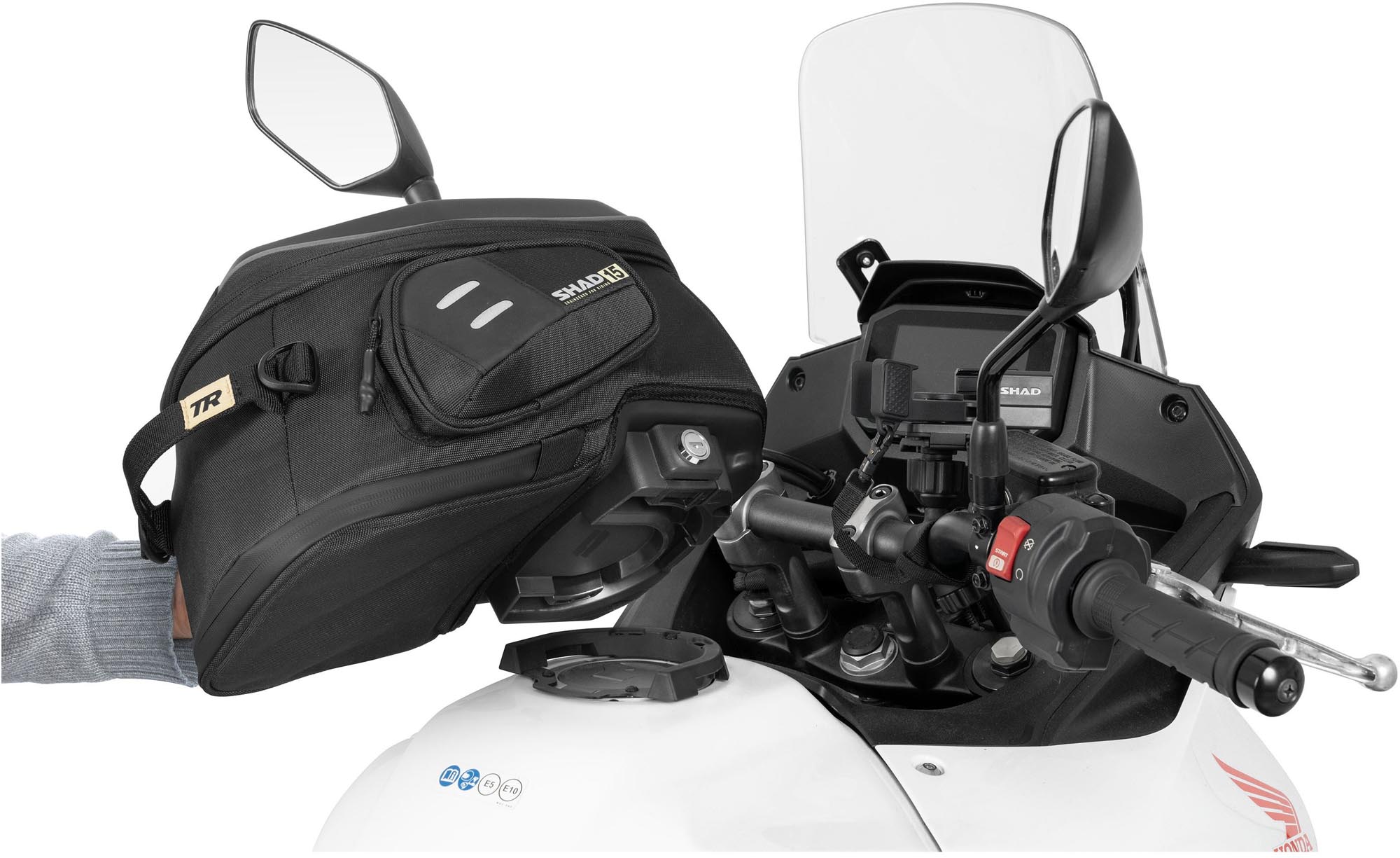 Side view of SHAD Click System Tank Adapter for Men